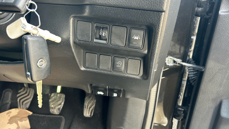 Nissan Qashqai 1.3 DiG-T Acenta Premium 5dr Petrol Hatchback